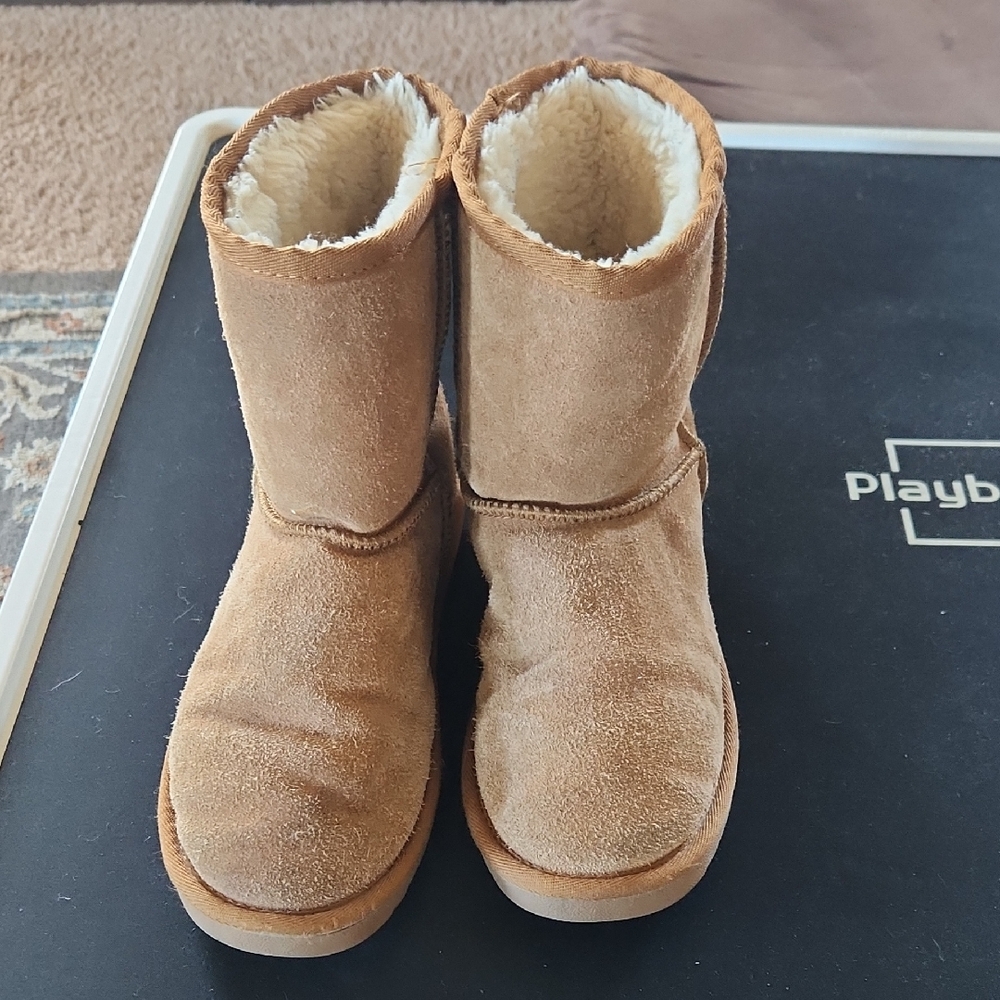 Cozy Tan Dream Pairs Size Boys 6